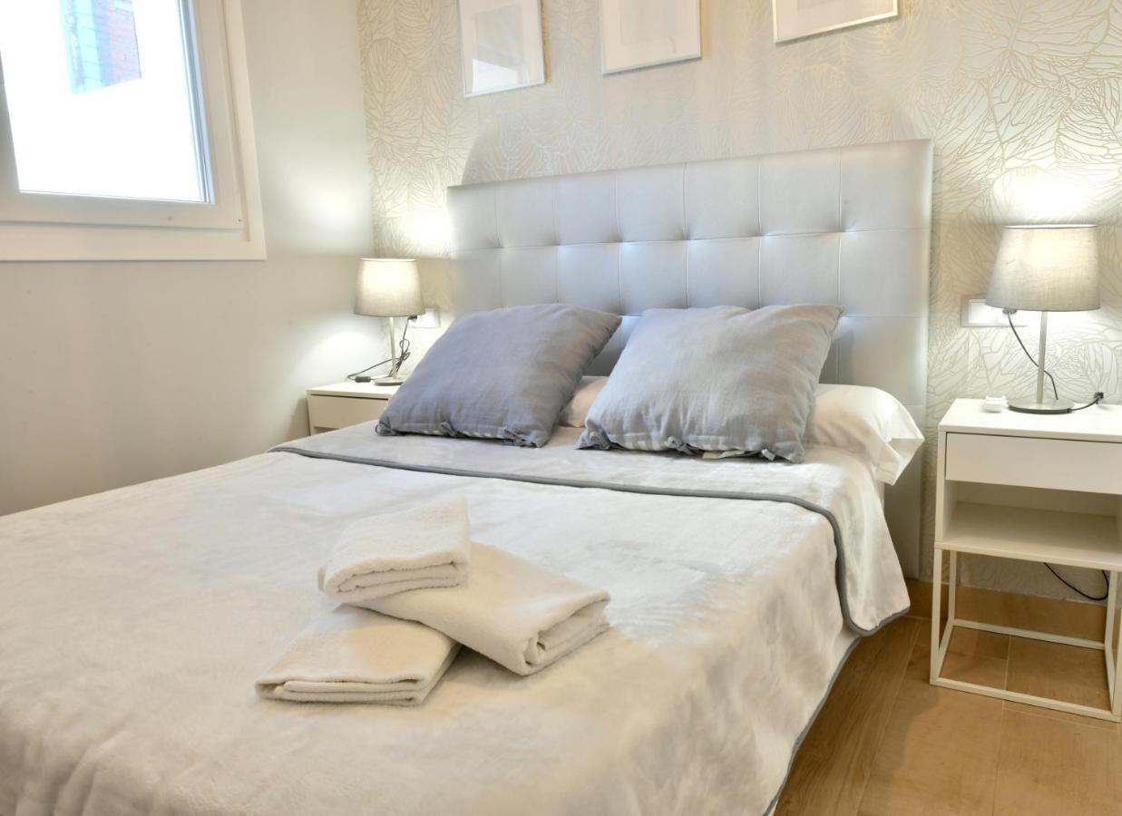 Ms4 Apartamentos Nervion Sevilla Eksteriør bilde
