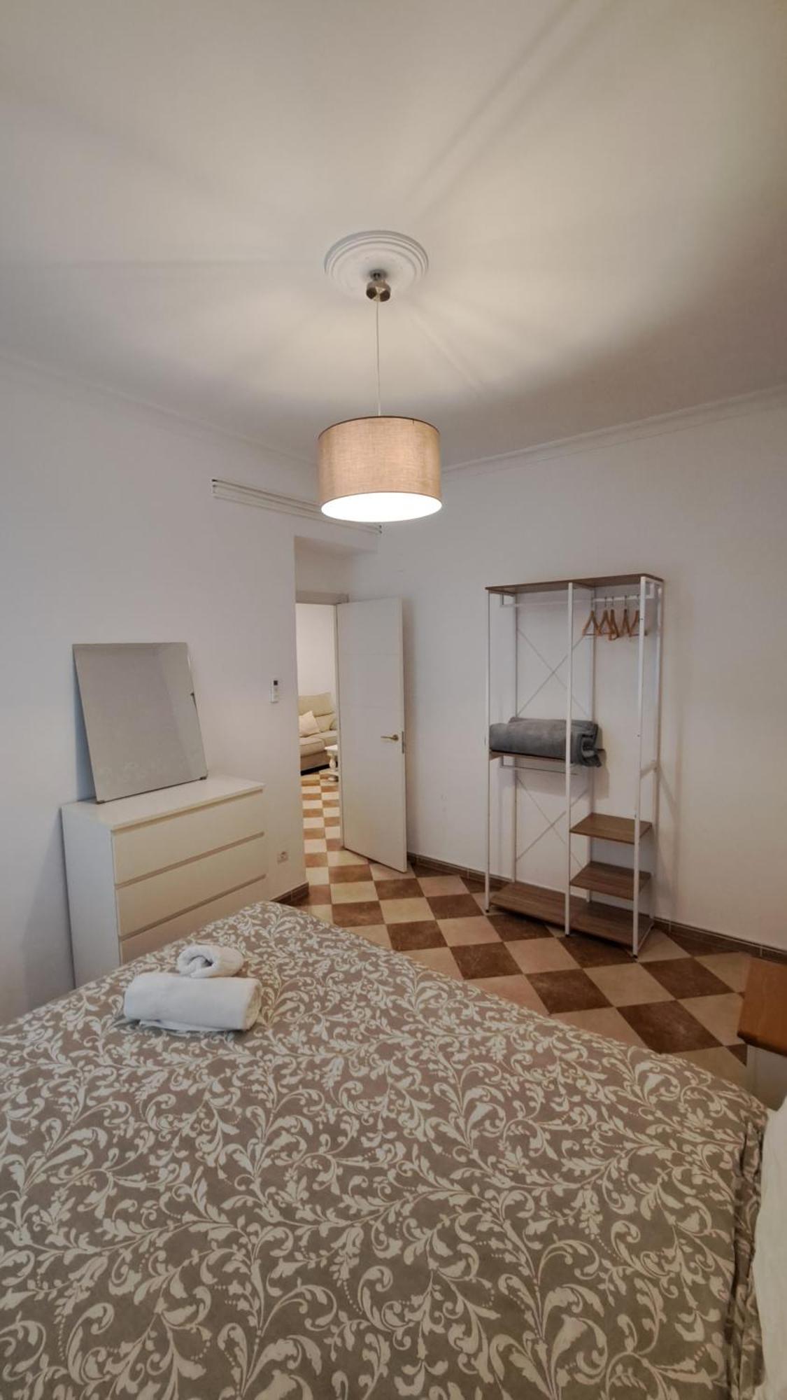 Ms4 Apartamentos Nervion Sevilla Eksteriør bilde